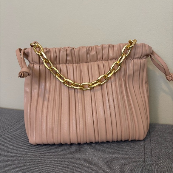 Emperia Elegant Pink Pleated Purse with Gold Chain - Picture 1 of 9